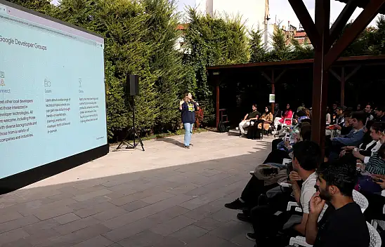 Karatay Belediyesi'nden gençlere destek!