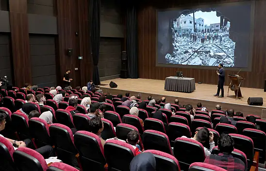 Karatay'da medyanın Filistin davasındaki etkisi ve boykot konuşuldu