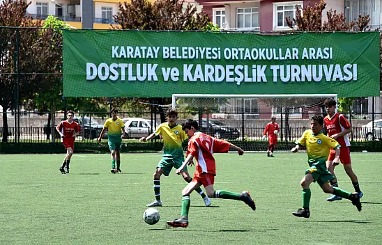 Karatay'da 'ortaokullar arası dostluk ve kardeşlik futbol turnuvası' başladı