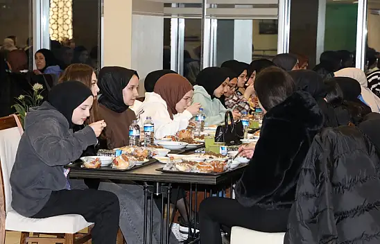 Karatay Kent Konseyi Gençlik Meclisi, öğrencileri iftarda buluşturmaya devam ediyor