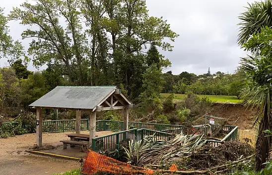 Kasırga felaketinde 6 bin 400 kişi kayıp