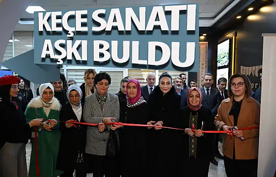 'Keçenin Vuslata Yolculuğu' Sergisi Konya Büyükşehir'in Ev Sahipliğinde Ziyarete Açıldı