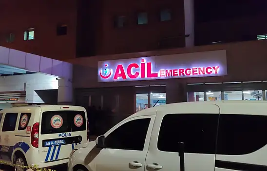 Kendisini uyaran bekçiyi bıçakladı