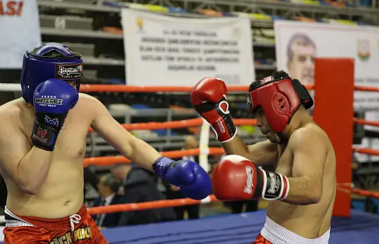 Kick Boks Turnuvası 6 bin 500 sporcu ile Şanlıurfa'da devam ediyor