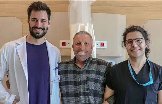 Kol derisinden yapılan dudakla sağlığına kavuştu