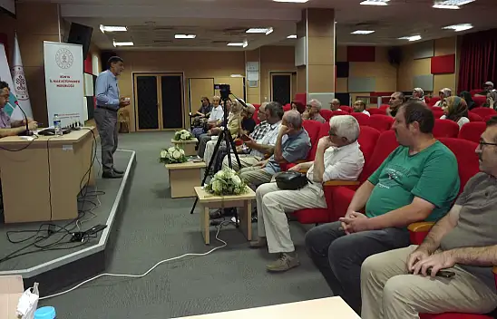 Konya Aydınlar Ocağı'nda Fuat Sezgin konuşuldu