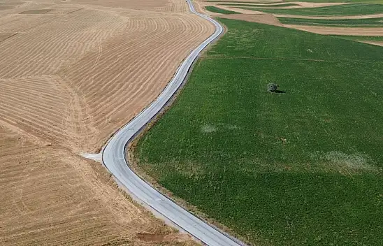 Konya Büyükşehir Belediyesi ilçelerdeki mahalle yollarını tamamlayarak hizmete açıyor