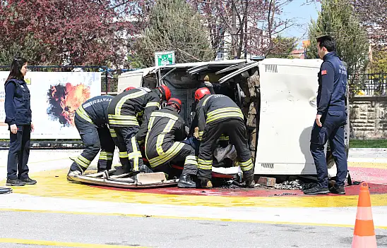 Konya Büyükşehir ve TİKA Makedonyalı İtfaiyecilere Eğitim Verdi