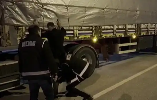 Konya'da 9 milyon adet kaçak Makaron ele geçirildi