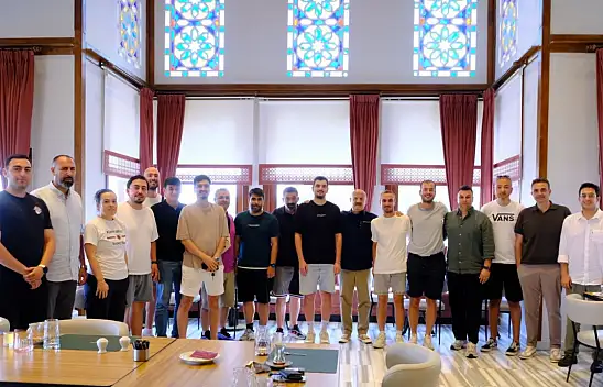 Konya'da Basketbol için güç birliği: Antrenörler ortak gelecek için buluştu