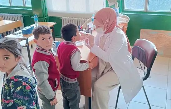 Konya'da birinci sınıf öğrencilerine diş taraması yapıldı!