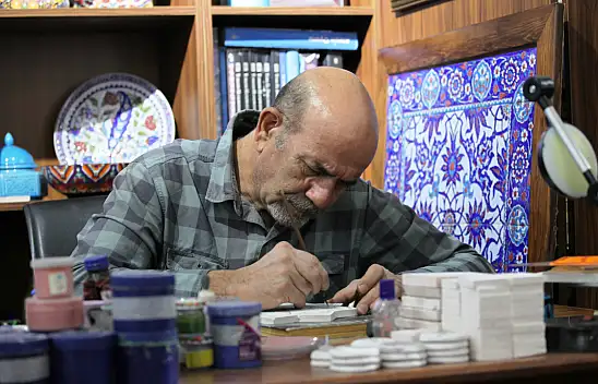 Konya'da çini sanatının ustası: Kemal Güler