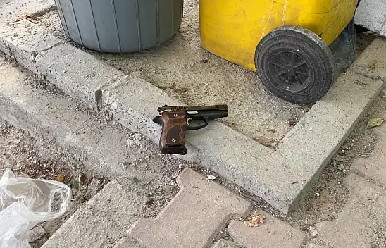 Konya'da çocuklar bulduğu tabanca polis ekiplerini harekete geçirdi!