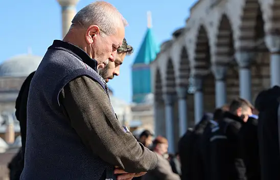 Konya'da cuma namazı sonrası Filistin için dua edildi