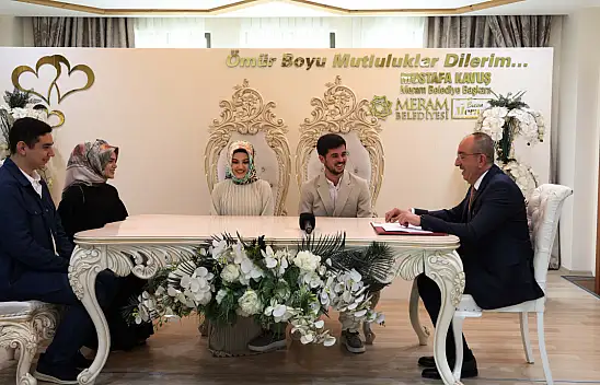 Konya'da depremzede çiftin nikahını belediye başkanı kıydı