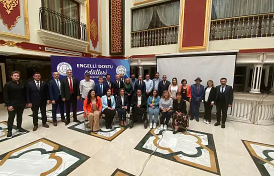 Konya'da engelli dostları ödüllerini aldı