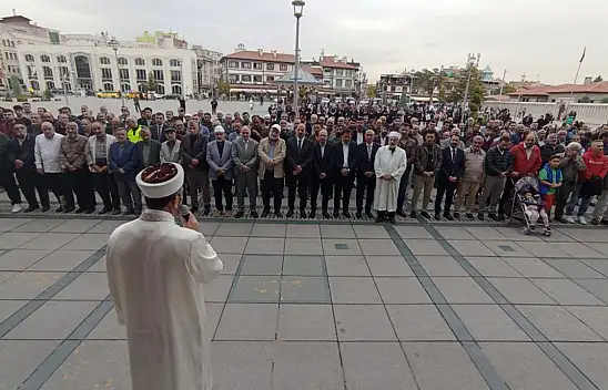 Konya'da gıyabi cenaze namazı kılındı! İsrail lanetlendi!