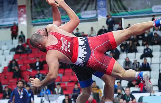 Konya'da Güreş Türkiye Şampiyonası başladı