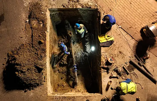 Konya'da hummalı çalışma! 14 farklı ekip 95 personel iş başında! Eş zamanlı vana değişim operasyonu!