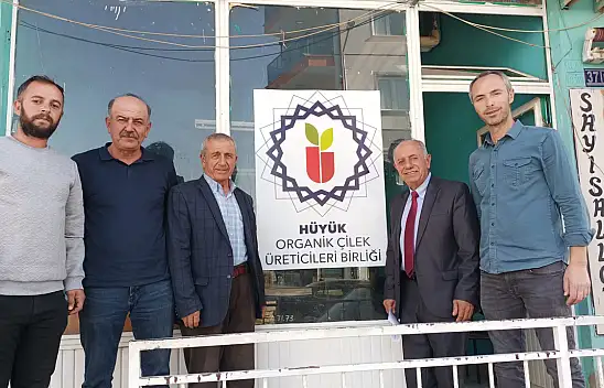 Konya'da Hüyük Organik Çilek Üreticileri Birliği Genel Kurulu yapıldı!Muhammed Özer güven tazeledi!