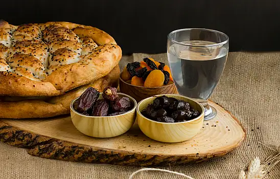 KONYA'DA İFTARA NE KADAR KALDI? 26 Mart Salı iftar saati kaçta? Konya imsakiye? Konya iftar ve sahur saatleri?