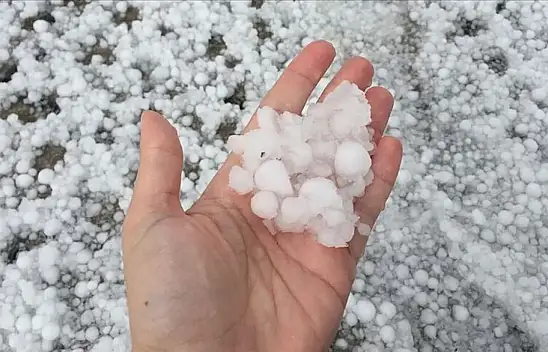 Konya'da iri taneli dolu yağışı etkili oldu