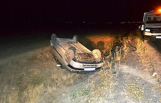 Konya'da kaza! Otomobil şarampole devrildi