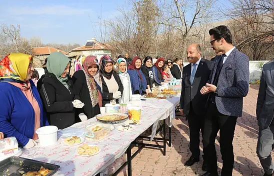 Konya'da kermes düzenlendi! Geliri Filistinlilere gidecek!