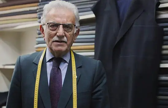 Konya'da gazete satarken, terzi bir esnafa gazete verdi! Girdiği dükkanda terzilik mesleği ile tanıştı!