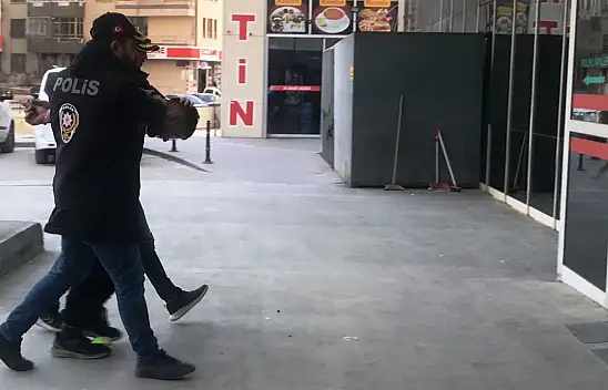 Konyalı oto hırsızından 100 bin liralık vurgun