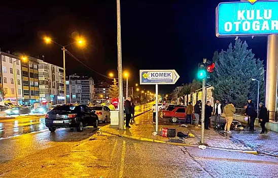 Konya'da otomobil motosiklete çarptı: 1 yaralı