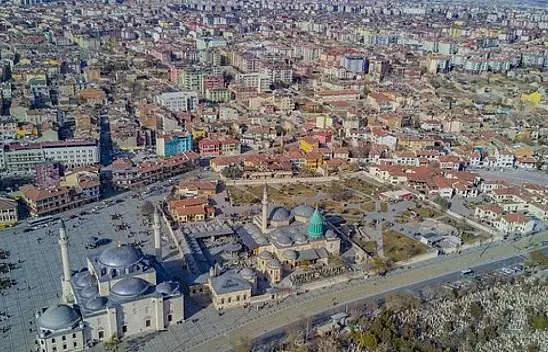 Konya'da termometreler 18 dereceleri gördü