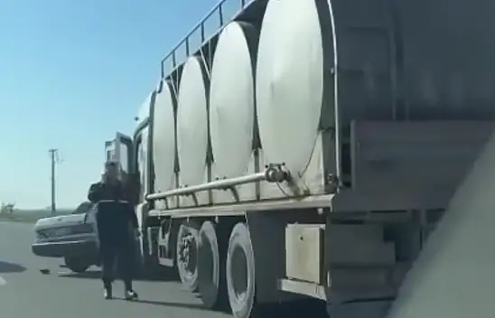 Konya'da tankerin çarptığı otomobilin sürücüsü öldü