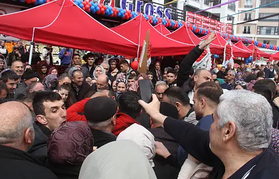 Konya'da ucuzluk savaşı! 6 binlik televizyon bin 750 liraya düşünce ortalık karıştı