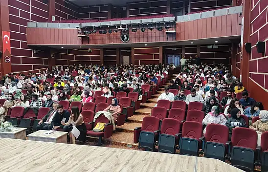 Konya'da üniversite öğrencileri uyuşturucu maddeye karşı bilinçlendirildi!