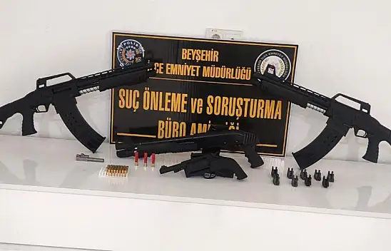 Konya'da yasa dışı üretilen silah ve parçaları ile mühimmat ele geçirildi