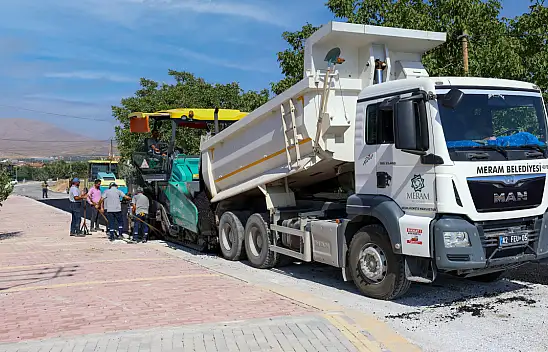 Konya'da, yol ve asfalt çalışmalarına hız kesmeden devam