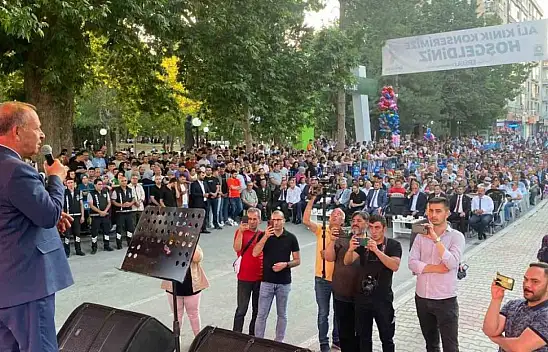 Konya'da, Yunus Emre Parkı Ali Kınık konseriyle açıldı