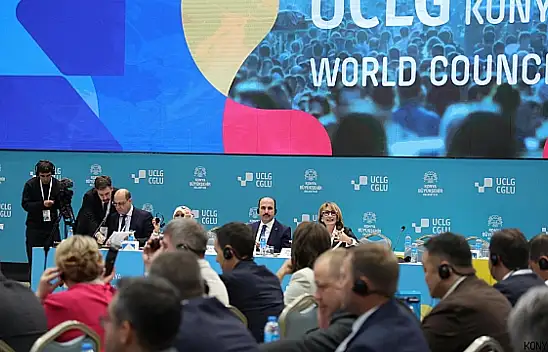 Konya'daki UCLG Dünya Konseyi toplantısında İsrail protesto edildi: Başkan Altay salonu terk etti!