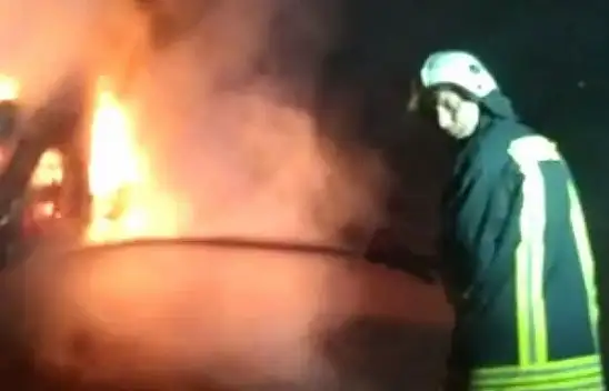 Konya'dan Hatay'a yardım götüren TIR kaçış rampasında yandı