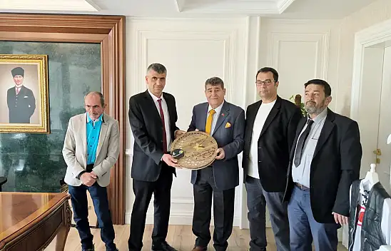 Konya Görmeyenler Derneği Genel Merkezinden Kaymakama Ziyaret   