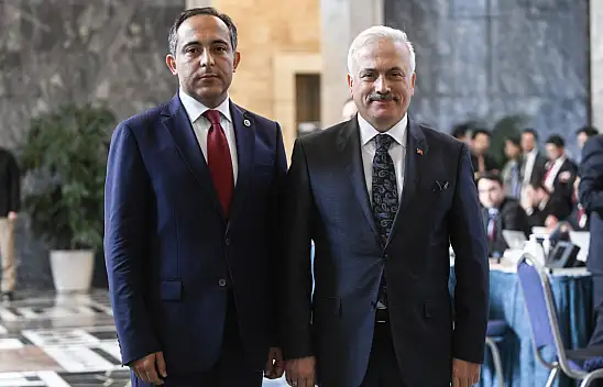 Konya milletvekilleri kayıt yaptırıyor