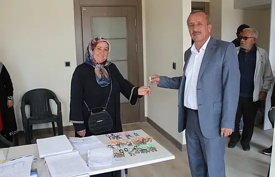 Konya'nın o ilçesinde TOKİ konutları teslim ediliyor