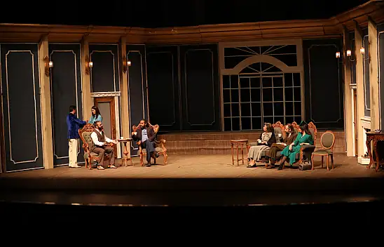 Konya Şehir Tiyatrosu Üstad Necip Fazıl için bu eseri sahneledi