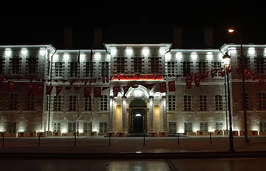 Konya Valiliği'nden sürpriz: Cumhuriyet Bayramı'na özel fener alayı olacak!