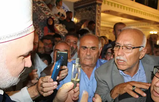 Konya Yunak'ta Mevlit Kandili'nde Sakal-ı Şerif ziyaret edildi