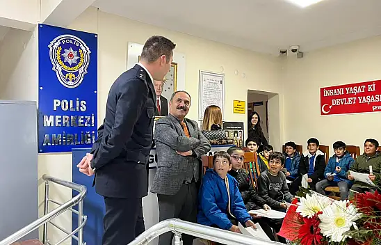 Konya Yunak'ta Öğrenciler Polis Haftasında Siren Çaldı, Devriye Gezdi