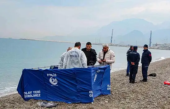 Konyaaltı sahilinde erkek cesedi bulundu