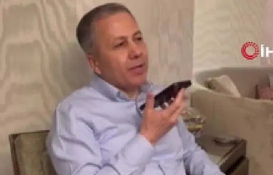 Konyalı Bakan tır şoförünü rehin alan şahsı telefonda konuşarak ikna etti!