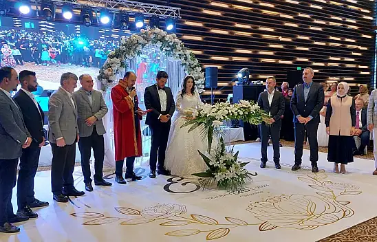 Konyalı o vekil oğlunu evlendirdi